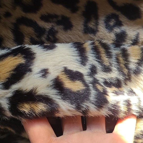 Leopard Faux Fur Coat Sz M - Picture 11 of 17
